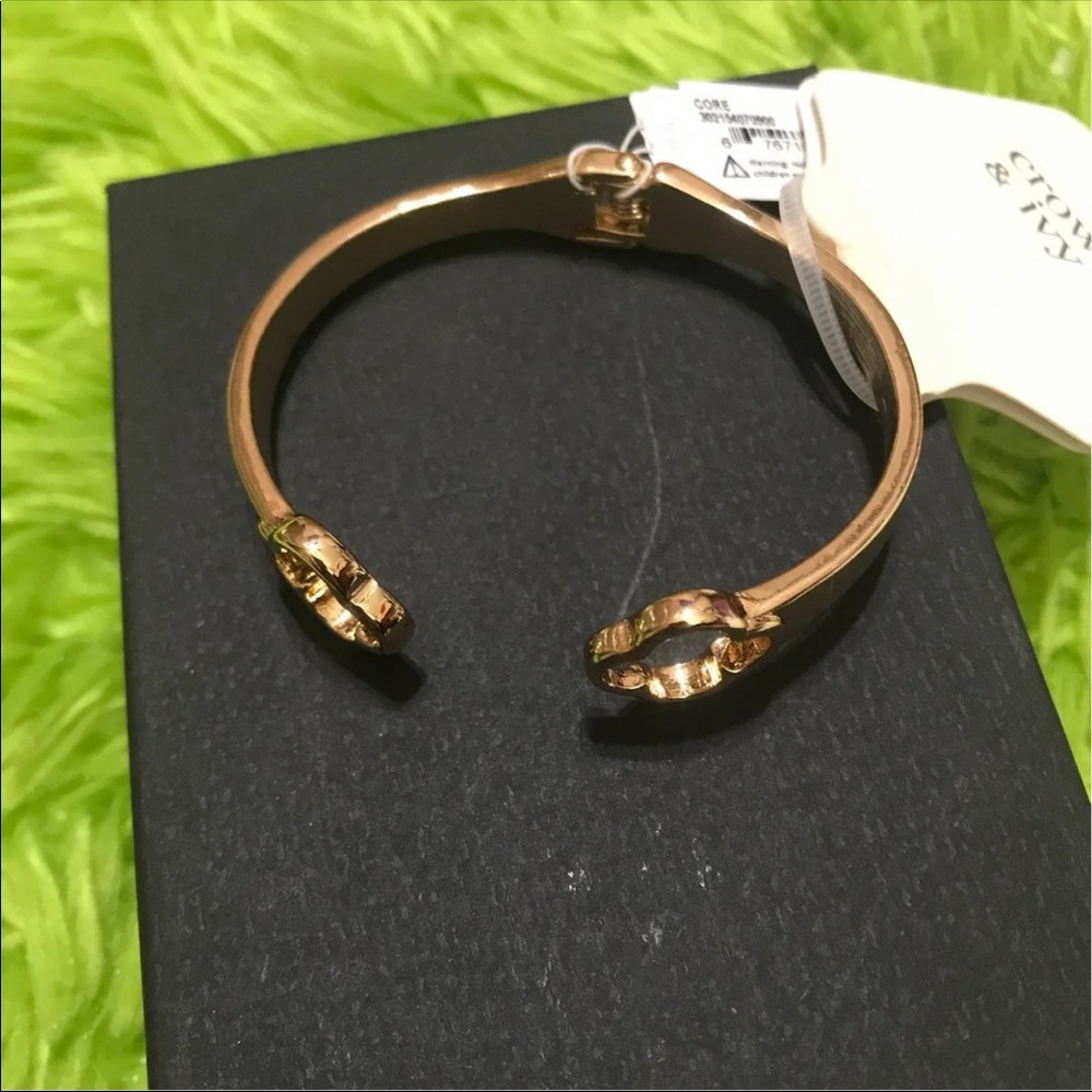 COPY - COPY - crown and ivy Bracelet - Picture 3 of 4